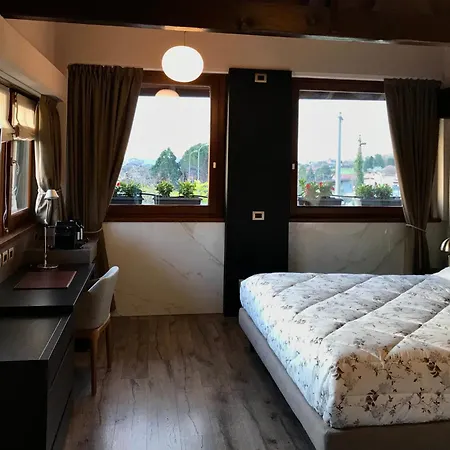 Heidi Bed & Breakfast 4*