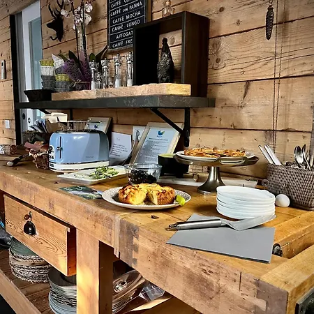 Couette-café Heidi 3*
